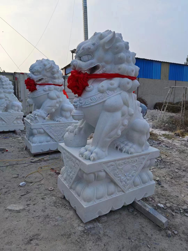 汉白玉狮子